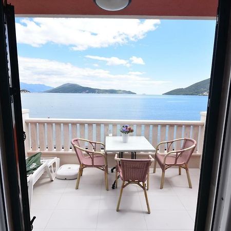 Grifone Coastline Apartman Herceg Novi Kültér fotó