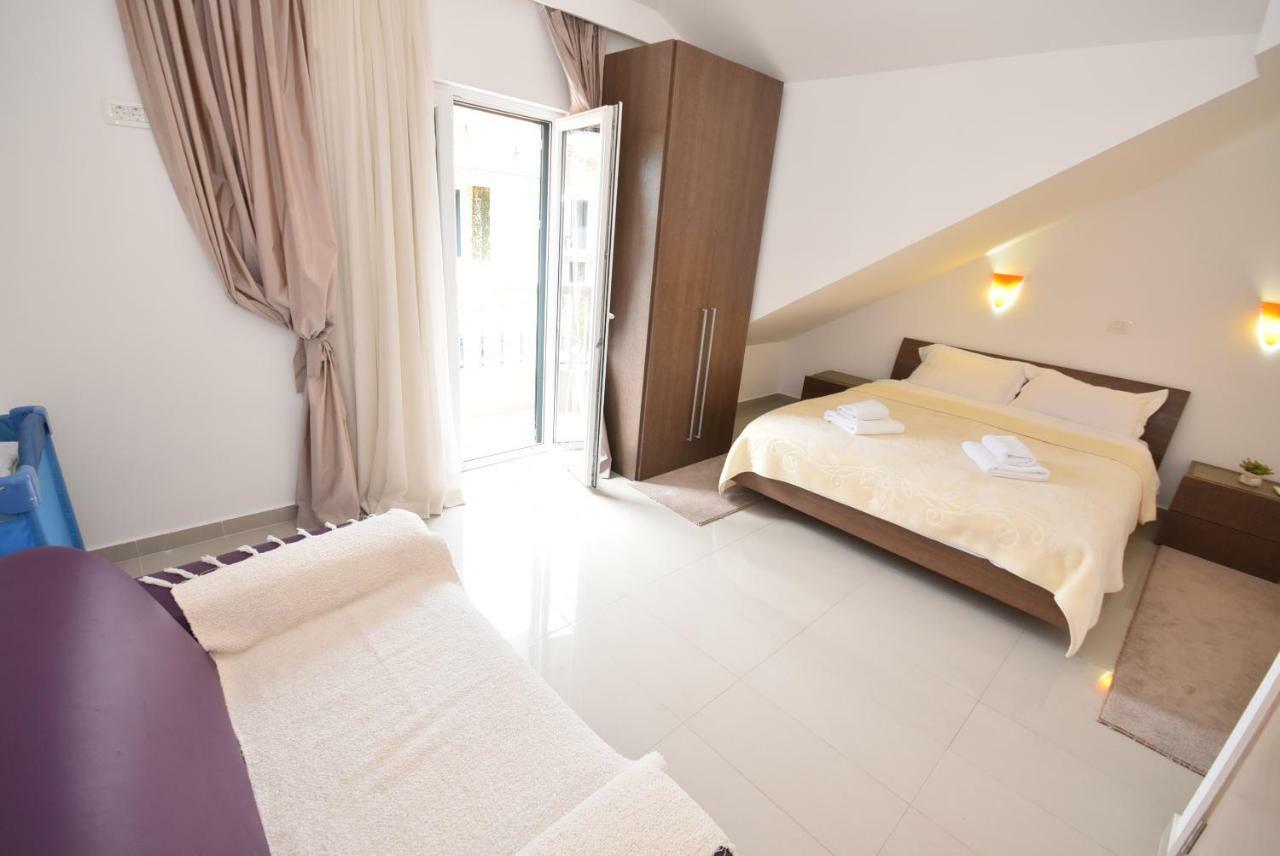 Grifone Coastline Apartman Herceg Novi Kültér fotó