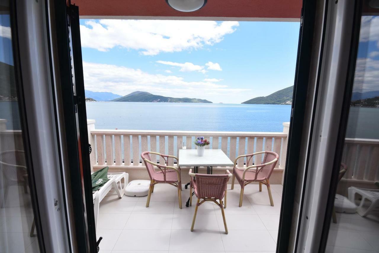 Grifone Coastline Apartman Herceg Novi Kültér fotó