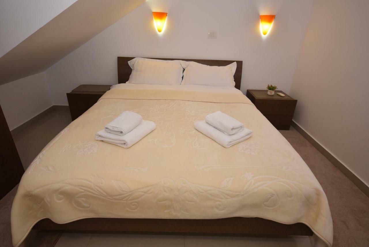 Grifone Coastline Apartman Herceg Novi Kültér fotó